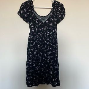 Flirty Black Floral Wild Fable Size Small Dress